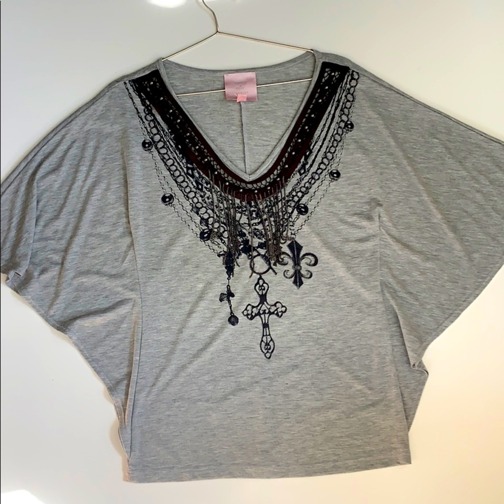 Romeo &Juliet gray top size M
